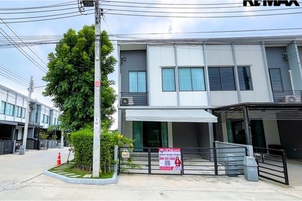 For Sale Townhouse at Saphan Sung, Bangkok, Central, 10250, 3 Bedrooms, Bangkok