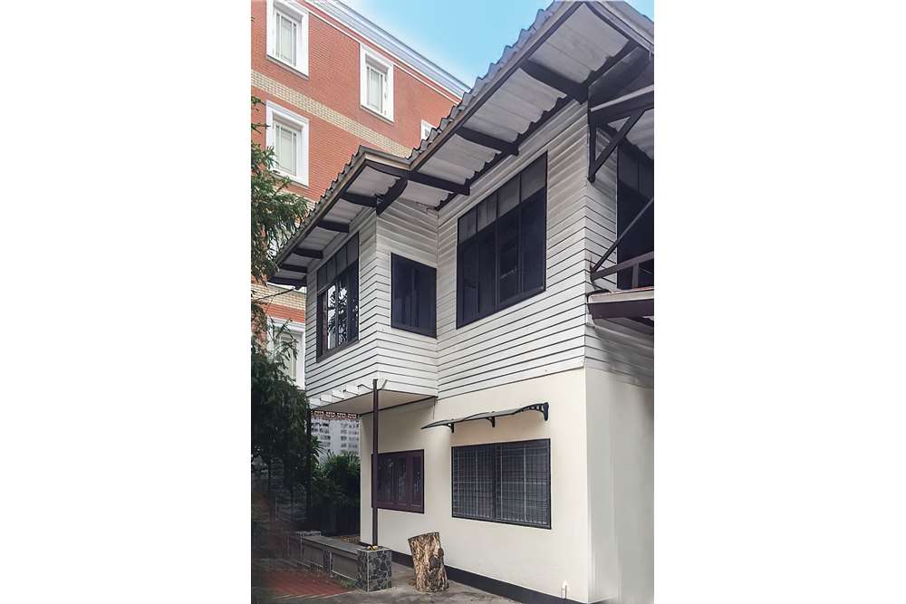 For Sale Single House at Suan Plu - Bang Rak - Bang Rak, Bangkok, Central, 70000000 THB, 3 Bedrooms, Bangkok
