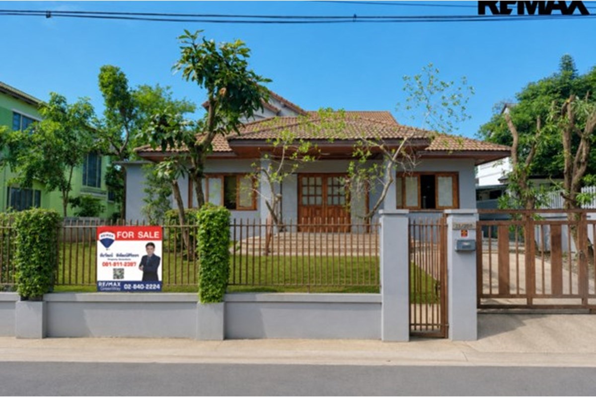 For Sale Single House at Thawi Watthana, Bangkok, 8000000 THB, 3 Bedrooms, Bangkok