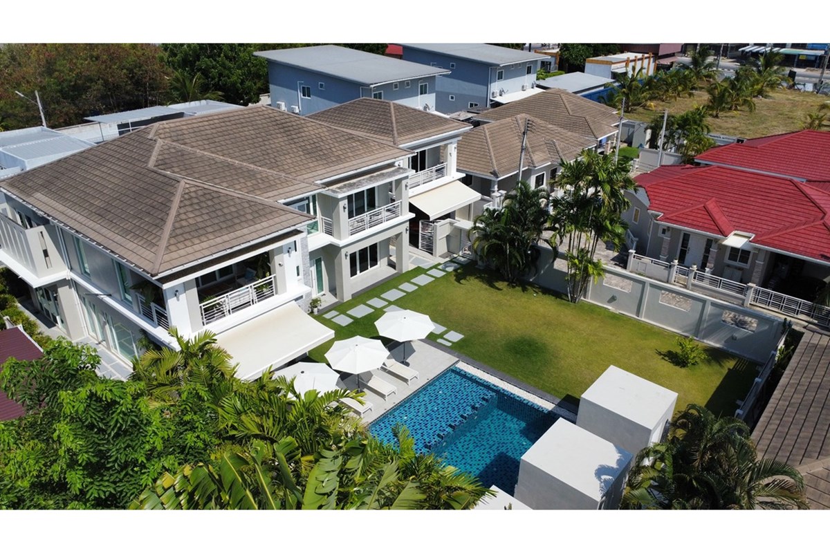 For Sale Villa at Hua Hin, Prachuap Khiri Khan, 18000000 THB, 6 Bedrooms, Prachuap Khiri Khan