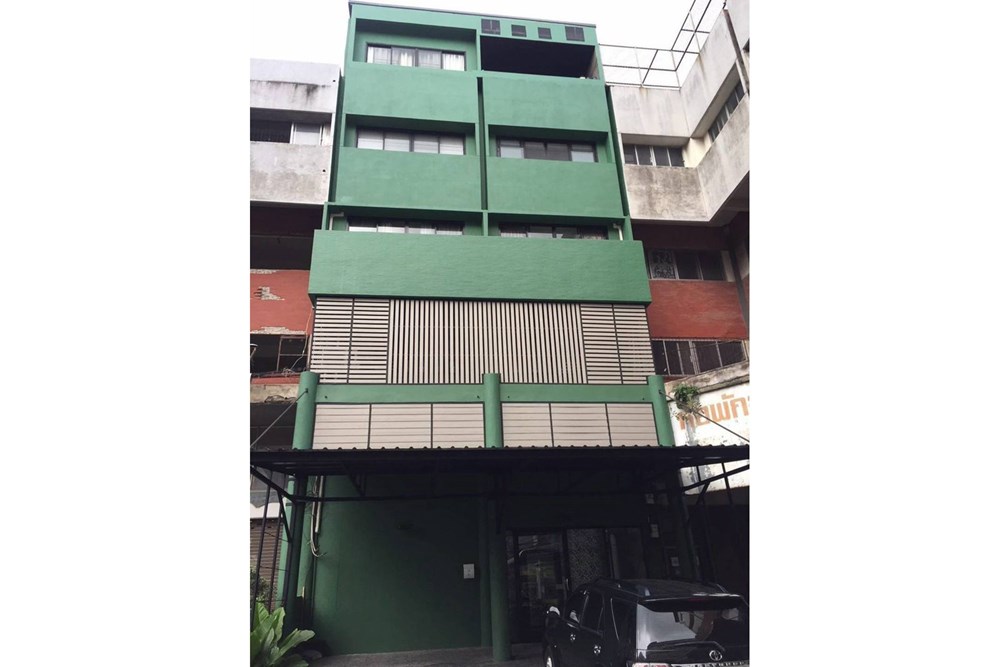 For Sale Apartment Building at Phra Khanong, Bangkok, 22000000 THB, Bedrooms, Bangkok