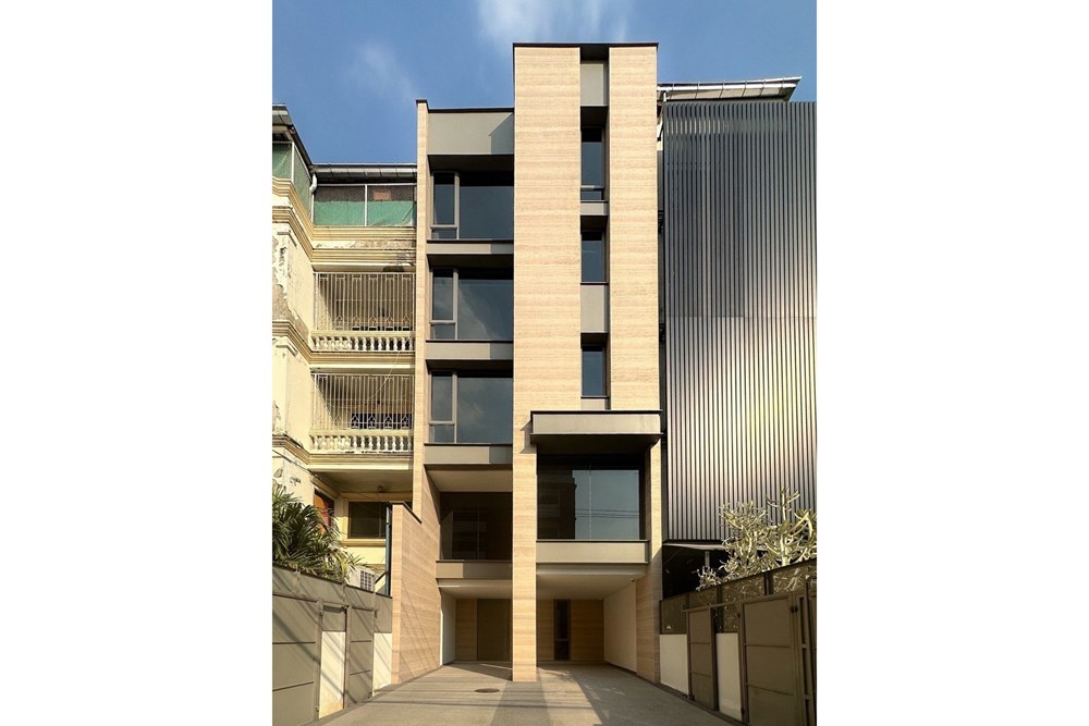 For Sale Townhouse at Sukhumvit - Soi 71 - Phra Khanong, Bangkok, Central, 29700000 THB, 5 Bedrooms, Bangkok