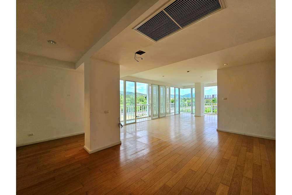 For Sale Luxury Condo at Hua Hin, Prachuap Khiri Khan, 8000000 THB, 2 Bedrooms, Prachuap Khiri Khan