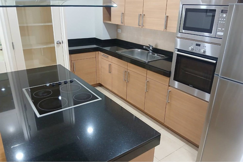 For Sale Condo/Apartment at Watthana, Bangkok, 68000 THB, 2 Bedrooms, Bangkok