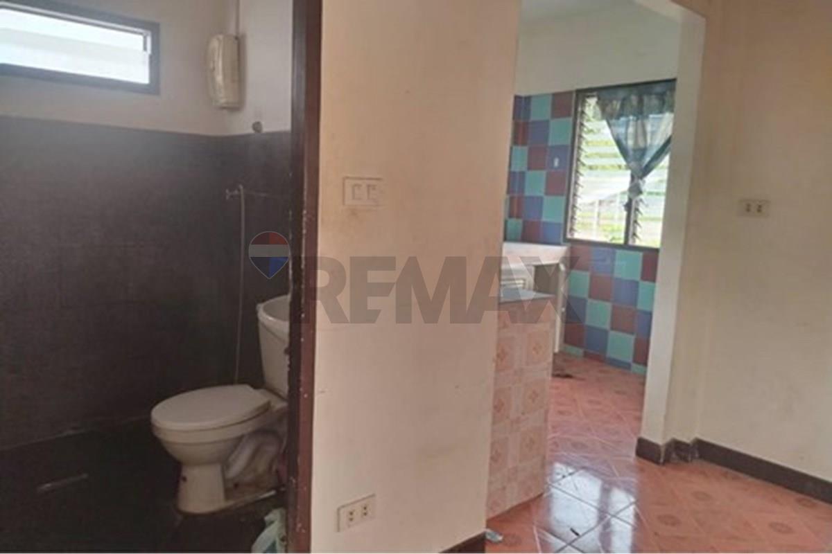 Single House - For Sale - Koh Samui, Surat Thani - kitchen and toilet.jpg - 920121075-113