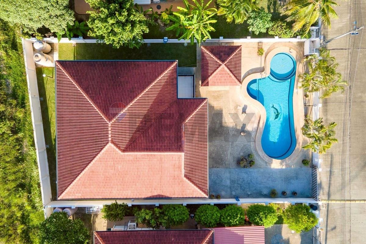 Villa - For Sale - Hua Hin, Prachuap Khiri Khan - LINE_ALBUM_Drone Baan Thai 2_260625_9.jpg - 920601001-1172