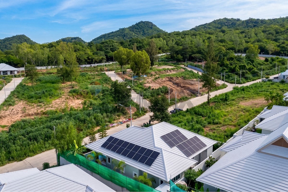 Villa - For Sale - Hua Hin, Prachuap Khiri Khan - LINE_ALBUM_Emerald Valley Plot 45_260923_7.jpg - 920601001-1293
