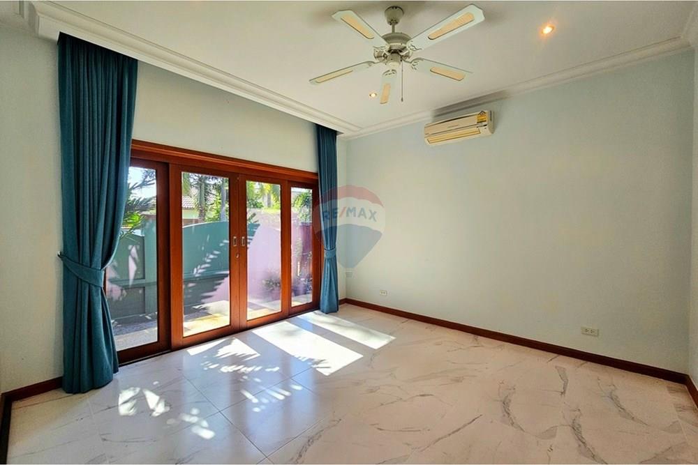 Villa - For Sale - Hua Hin, Prachuap Khiri Khan - 20260410_152556.jpg - 920601001-1075