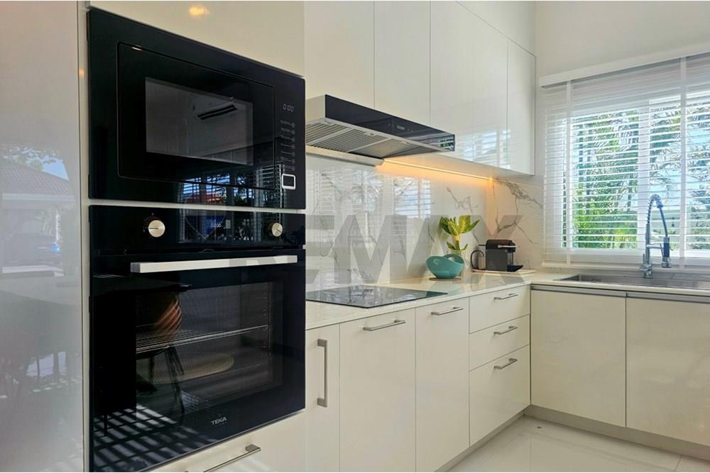 Villa - For Sale - Hua Hin, Prachuap Khiri Khan - 20250802_162823.jpg - 920601001-1303