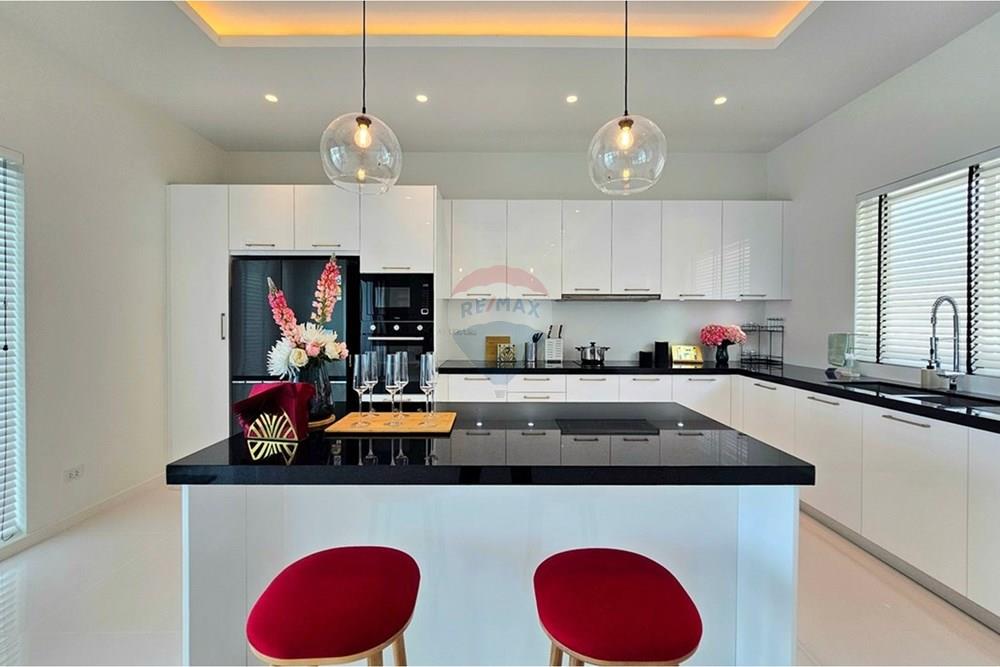 Villa - For Sale - Hua Hin, Prachuap Khiri Khan - 20240515_121143.jpg - 920601001-1066