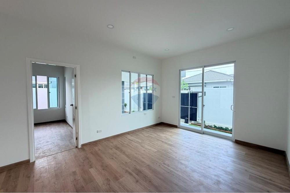 Single House - For Sale - Hua Hin, Prachuap Khiri Khan - 750811_0.jpg - 920601001-1051