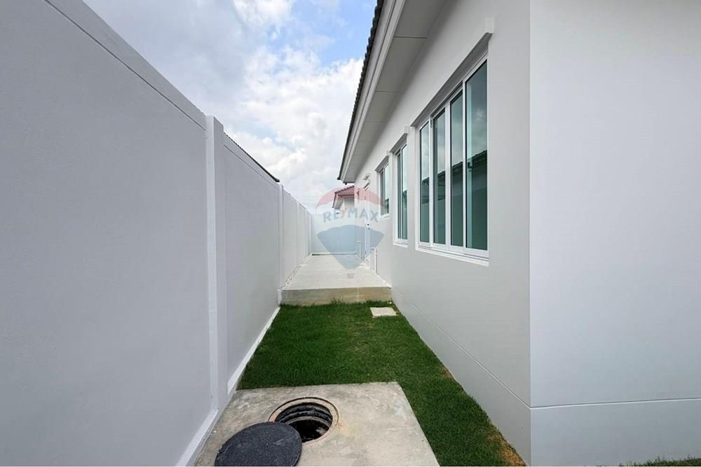 Single House - For Sale - Hua Hin, Prachuap Khiri Khan - 750815_0.jpg - 920601001-1051