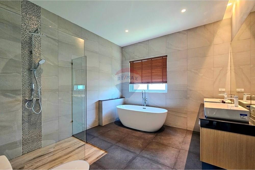 Villa - For Sale - Hua Hin, Prachuap Khiri Khan - 20240515_121754.jpg - 920601001-1066