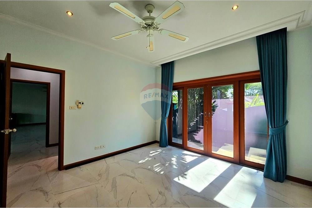 Villa - For Sale - Hua Hin, Prachuap Khiri Khan - 20260410_152603.jpg - 920601001-1075