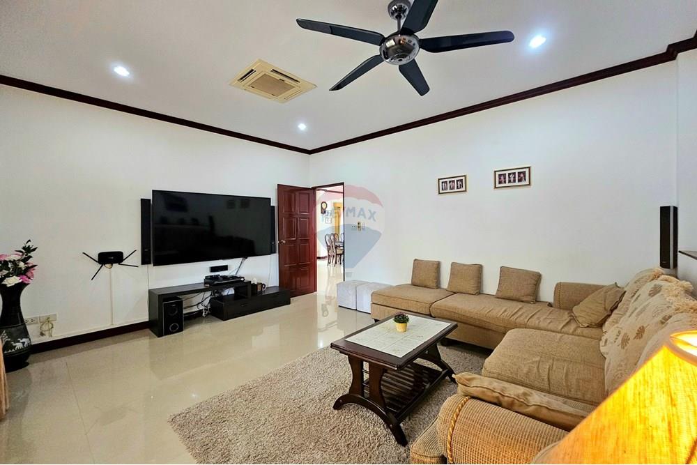 Villa - For Sale - Hua Hin, Prachuap Khiri Khan - 20251028_122907.jpg - 920601001-677