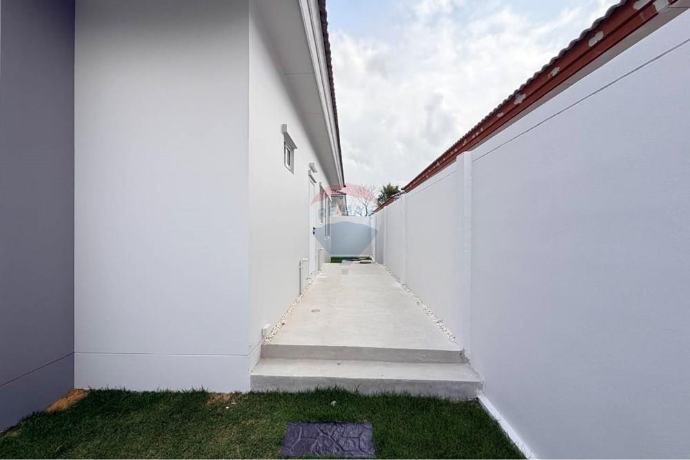 Single House - For Sale - Hua Hin, Prachuap Khiri Khan - 750806_0.jpg - 920601001-1051