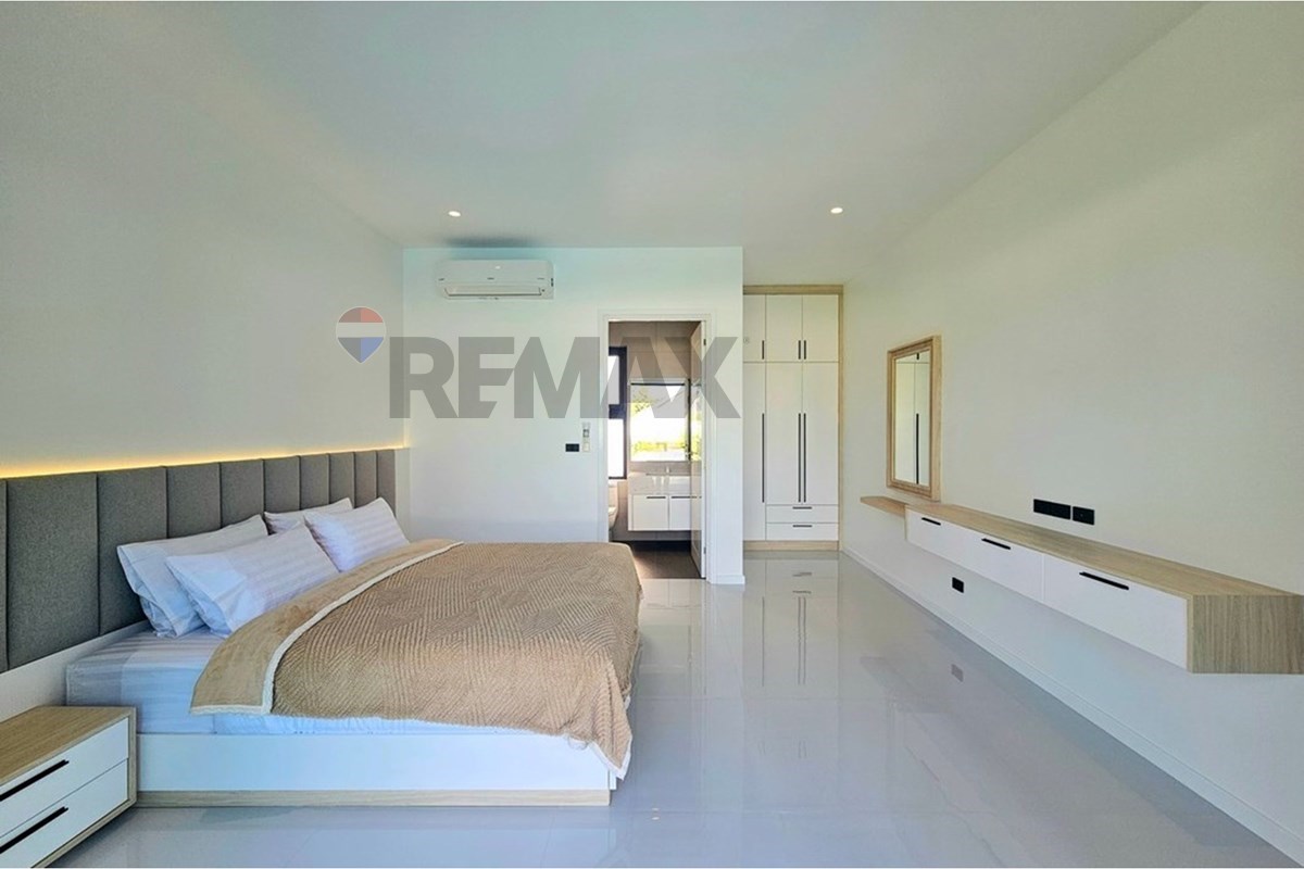 Villa - For Sale - Hua Hin, Prachuap Khiri Khan - 20260718_154905.jpg - 920601001-1203